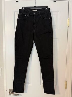 Levi’s 721 High Rise Skinny jeans in black